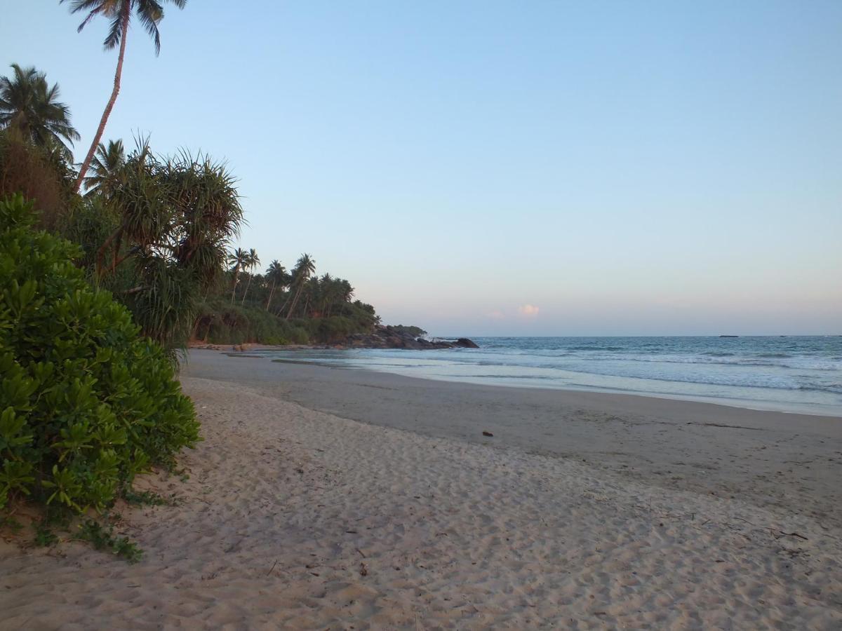 Abraham Beach House Тангалла Экстерьер фото
